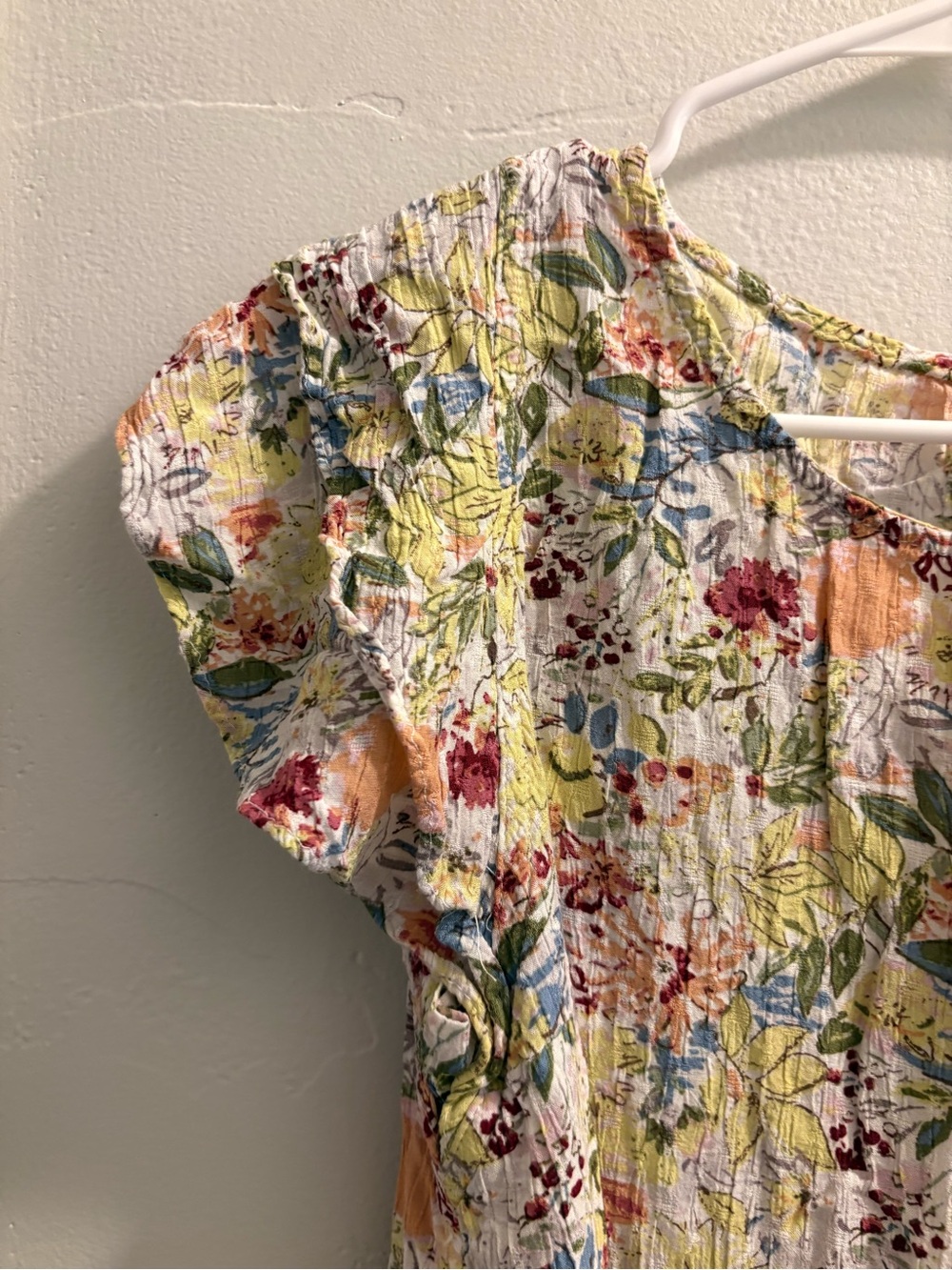 Lightweight Floral Short-Sleeve Top - Picture 2 of 6